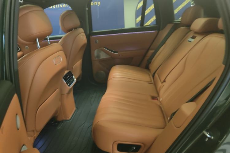 Used Hima AITO M7 2026 Model Range-Extending Max All-Wheel Drive 5-Seater Version Left Rear Seat