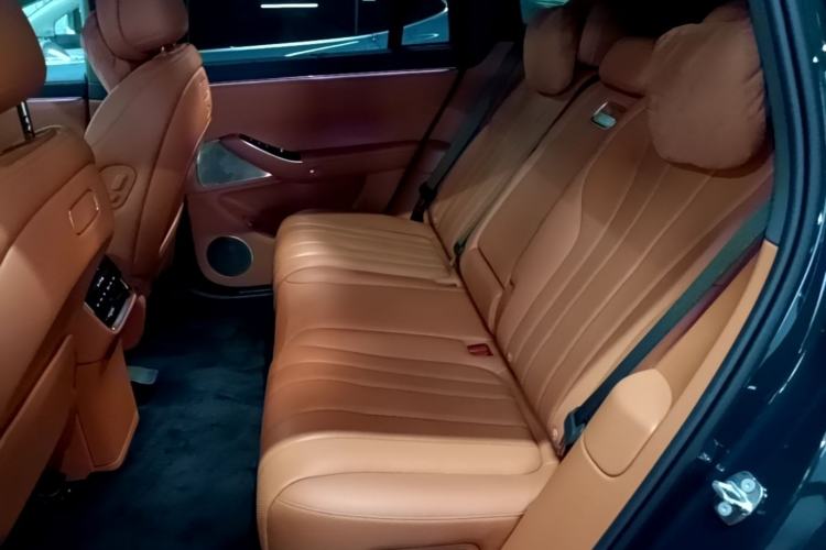 Used Hima AITO M7 2026 Model Range-Extending Ultra All-Wheel Drive 5-Seater Version Left Rear Seat