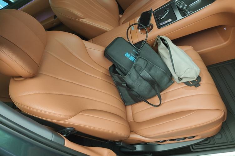 Used Hima AITO M7 2026 Model Range-Extending Max All-Wheel Drive 5-Seater Version Right Front Seat