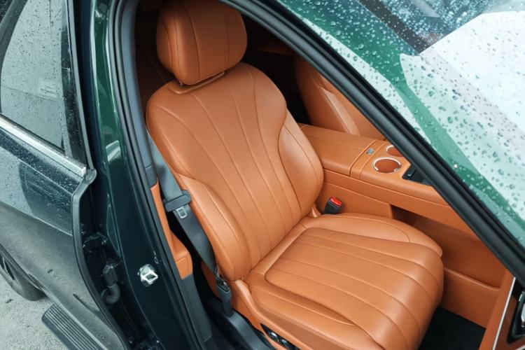 Used Hima AITO M7 2026 Model Range-Extending Ultra All-Wheel Drive 5-Seater Version Right Front Seat
