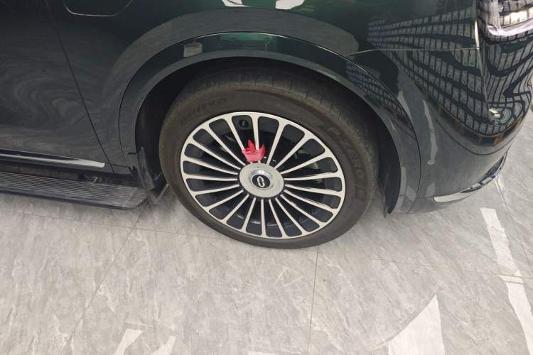 Used Hima AITO M7 2026 Model Range-Extending Max All-Wheel Drive 5-Seater Version Right Front Wheel Hub