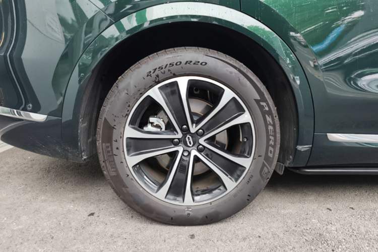 Used Hima AITO M7 2026 Model Range-Extending Ultra All-Wheel Drive 5-Seater Version Right Rear Wheel Hub