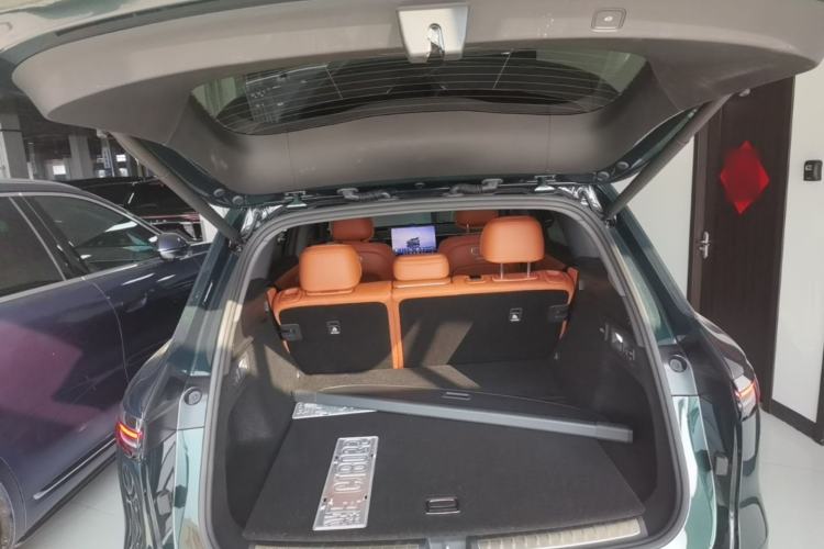 Used Hima AITO M7 2026 Model Range-Extending Ultra All-Wheel Drive 5-Seater Version Trunk