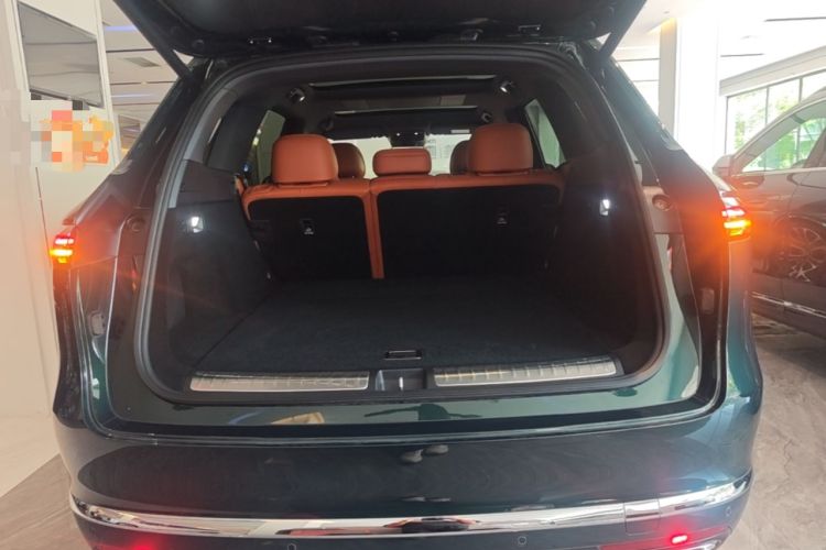 Used Hima AITO M7 2026 Model Range-Extending Ultra All-Wheel Drive 5-Seater Version Trunk