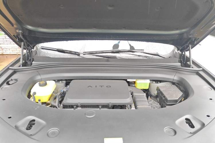Used Hima AITO M7 2026 Model Range-Extending Max All-Wheel Drive 6-Seater Version Engine Bay