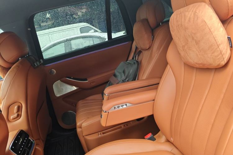 Used Hima AITO M7 2026 Model Range-Extending Max All-Wheel Drive 6-Seater Version Left Rear Seat