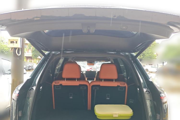 Used Hima AITO M7 2026 Model Range-Extending Max All-Wheel Drive 6-Seater Version Trunk