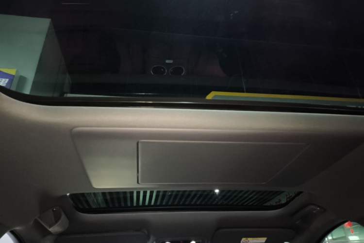Used Hima AITO M7 2026 Model Range-Extending Ultra All-Wheel Drive 5-Seater Version Headliner