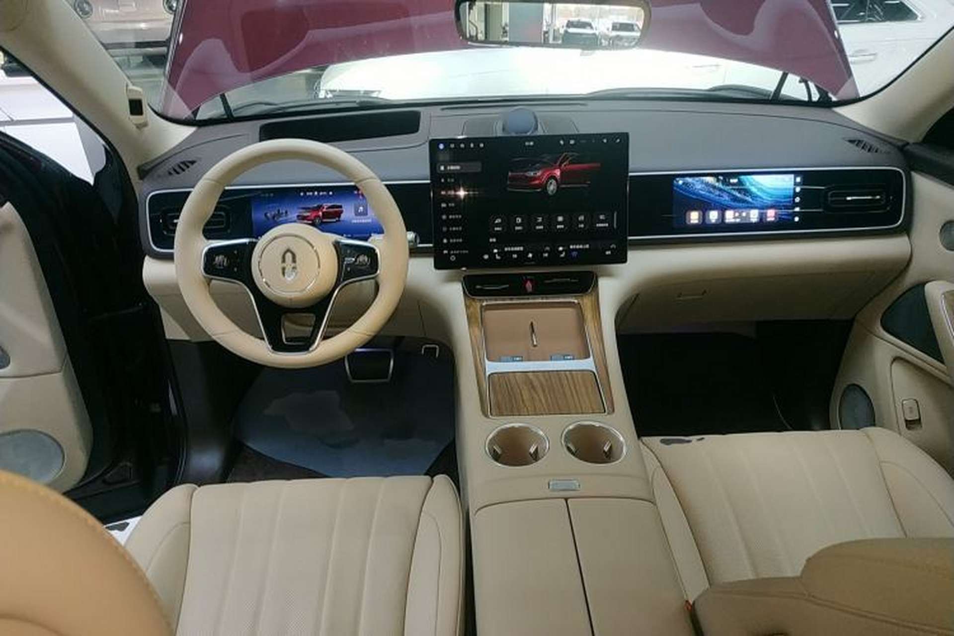 Used Hima AITO M7 2026 Model Range-Extending Ultra All-Wheel Drive 5-Seater Version Center Console