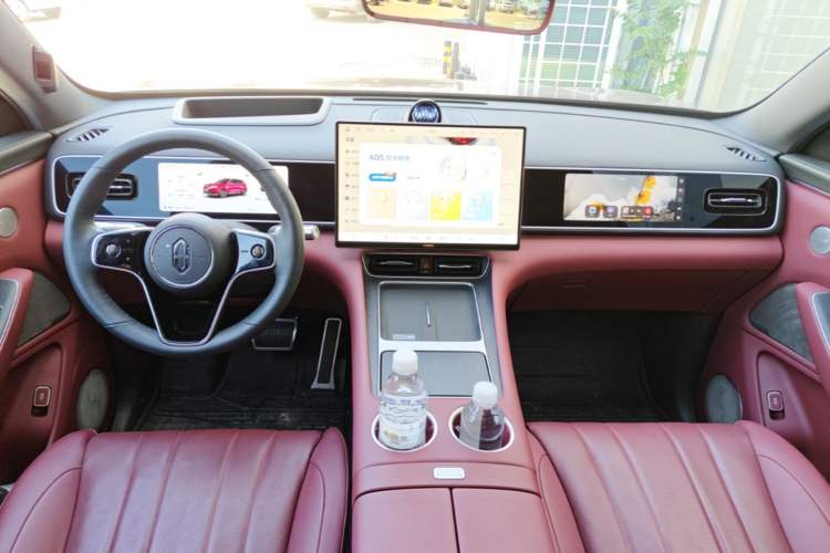 Used Hima AITO M7 2026 Model Pure Electric Max All-Wheel Drive 5-Seater Version Center Console