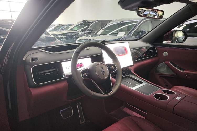 Used Hima AITO M7 2026 Model Range-Extending Ultra All-Wheel Drive 6-Seater Version Center Console