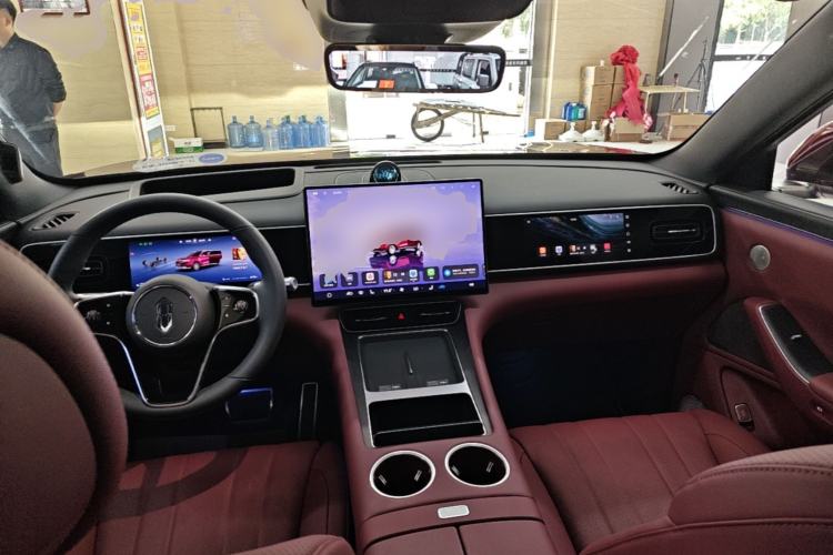 Used Hima AITO M7 2026 Model Range-Extending Ultra All-Wheel Drive 5-Seater Version Center Console