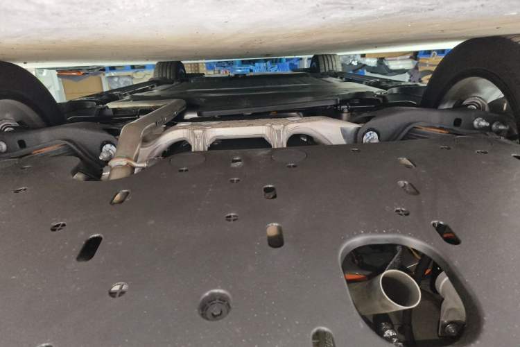 Used Hima AITO M7 2026 Model Range-Extending Ultra All-Wheel Drive 5-Seater Version Chassis Rear