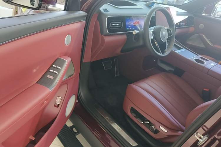 Used Hima AITO M7 2026 Model Range-Extending Ultra All-Wheel Drive 5-Seater Version Driver Seat
