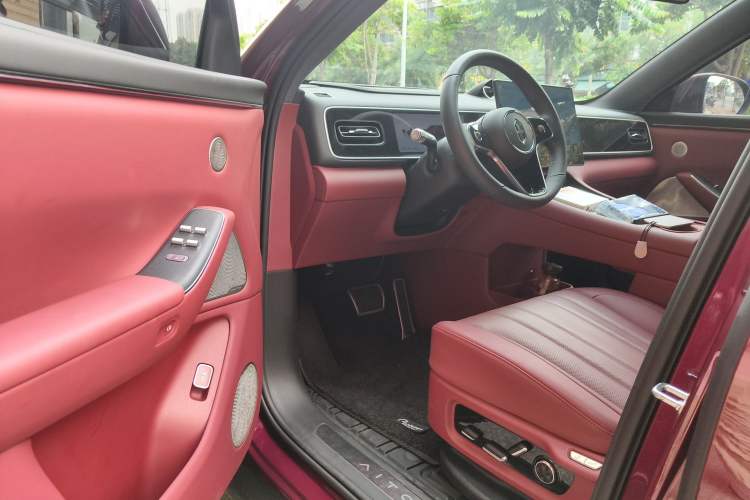 Used Hima AITO M7 2026 Model Range-Extending Ultra All-Wheel Drive 5-Seater Version Driver Seat