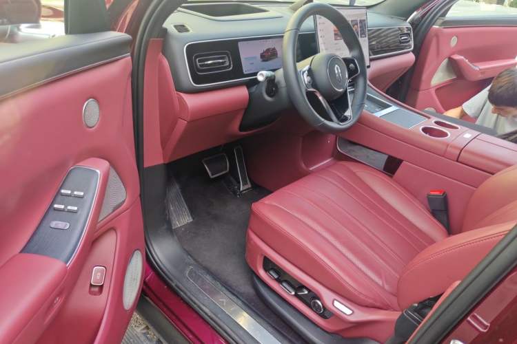 Used Hima AITO M7 2026 Model Range-Extending Ultra All-Wheel Drive 5-Seater Version Driver Seat