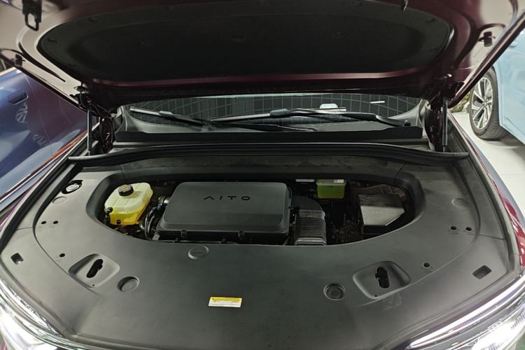 Used Hima AITO M7 2026 Model Range-Extending Ultra All-Wheel Drive 6-Seater Version Engine Bay
