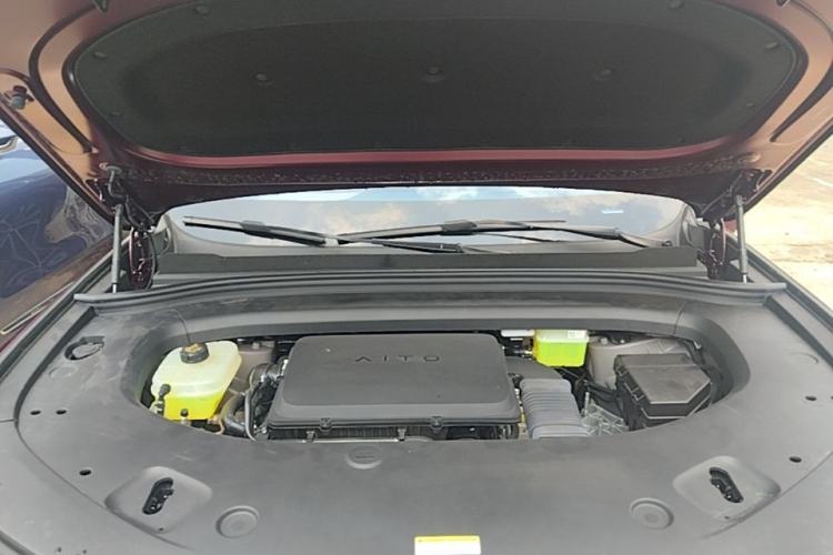 Used Hima AITO M7 2026 Model Range-Extending Ultra All-Wheel Drive 5-Seater Version Engine Bay