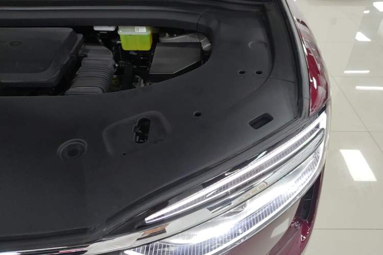 Used Hima AITO M7 2026 Model Range-Extending Ultra All-Wheel Drive 5-Seater Version Engine Bay Left