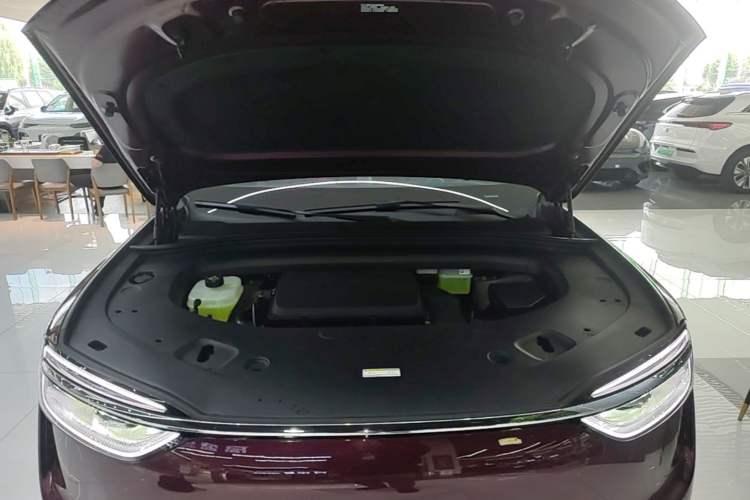 Used Hima AITO M7 2026 Model Range-Extending Ultra All-Wheel Drive 6-Seater Version Engine Bay