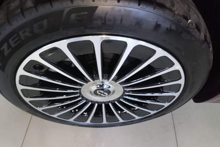 Used Hima AITO M7 2026 Model Range-Extending Max All-Wheel Drive 5-Seater Version Exterior 4