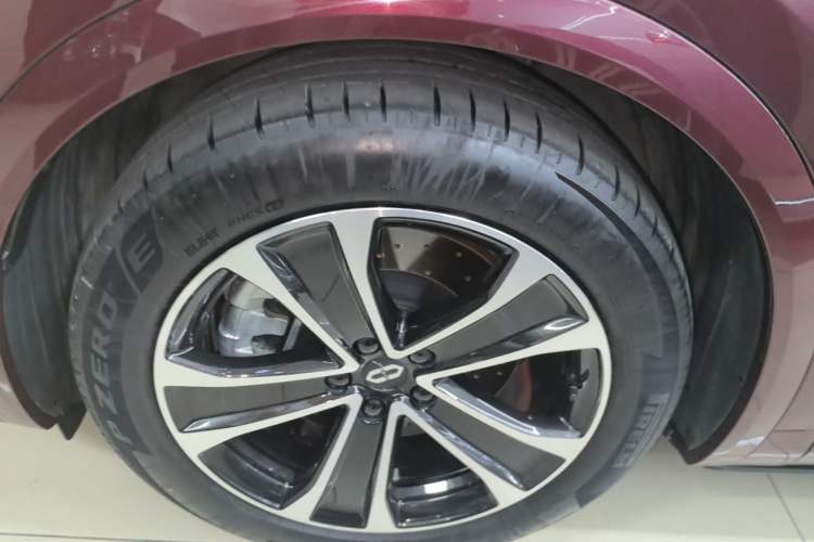 Used Hima AITO M7 2026 Model Pure Electric Ultra All-Wheel Drive 5-Seater Version Exterior 4