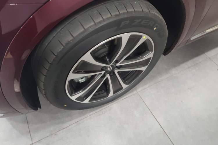 Used Hima AITO M7 2026 Model Range-Extending Max All-Wheel Drive 5-Seater Version Exterior 7