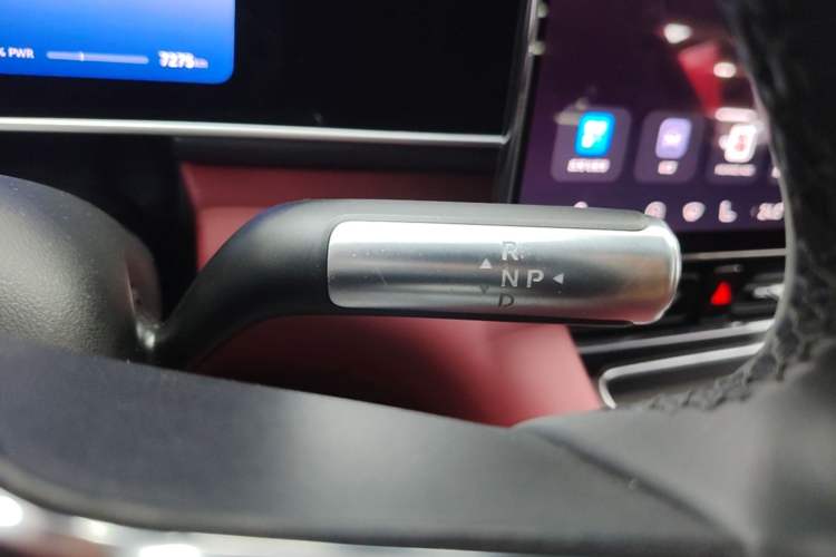 Used Hima AITO M7 2026 Model Range-Extending Ultra All-Wheel Drive 5-Seater Version Gear Lever
