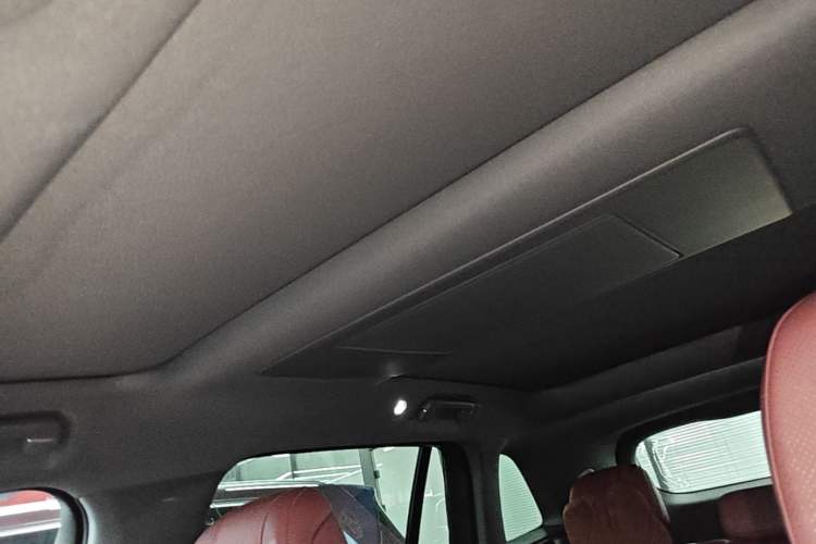 Used Hima AITO M7 2026 Model Range-Extending Ultra All-Wheel Drive 5-Seater Version Headliner