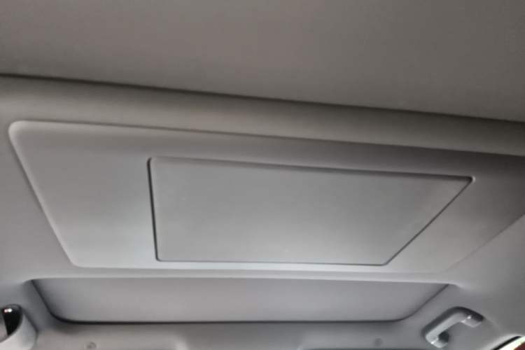 Used Hima AITO M7 2026 Model Range-Extending Ultra All-Wheel Drive 5-Seater Version Headliner