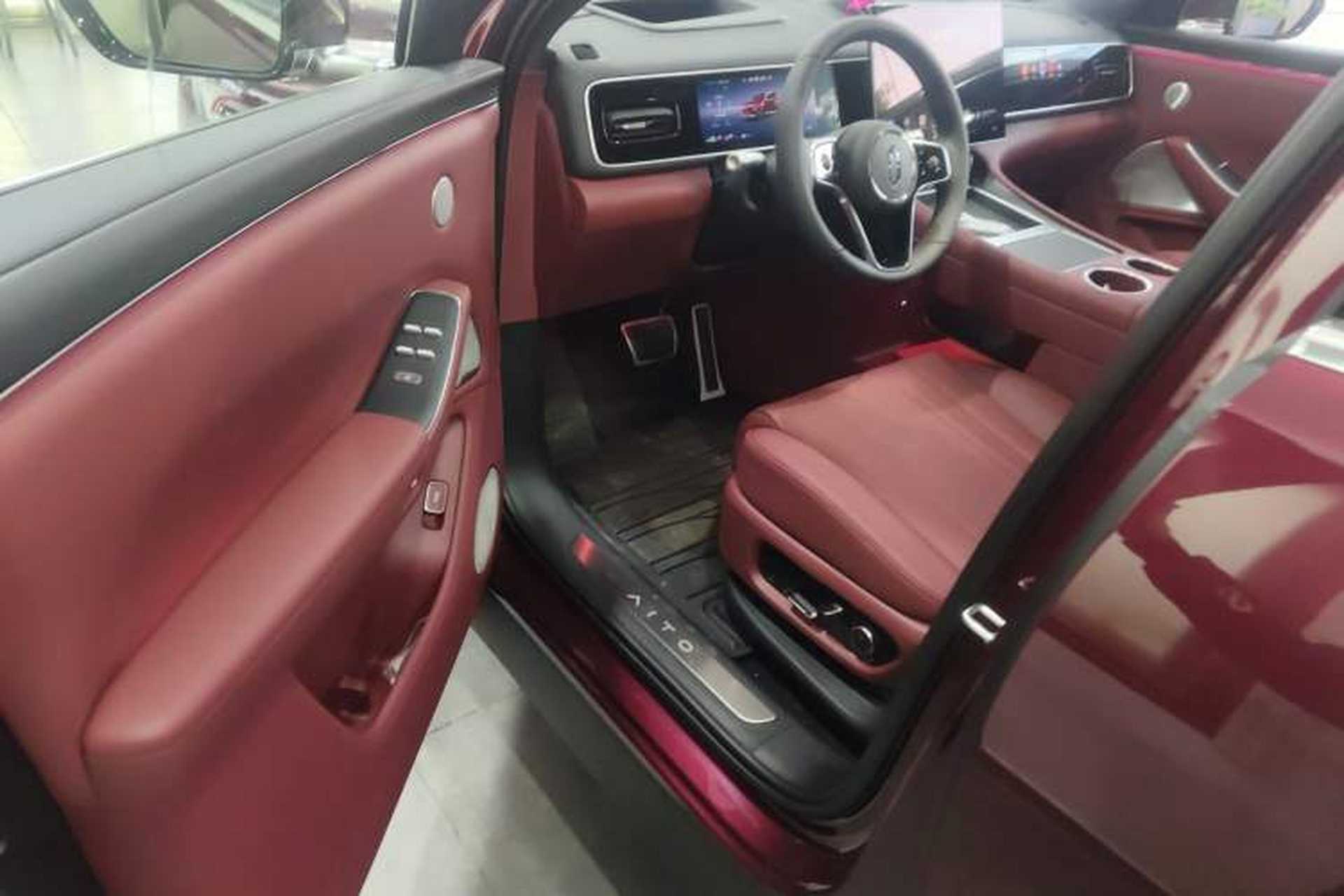 Used Hima AITO M7 2026 Model Range-Extending Max All-Wheel Drive 5-Seater Version Interior 3