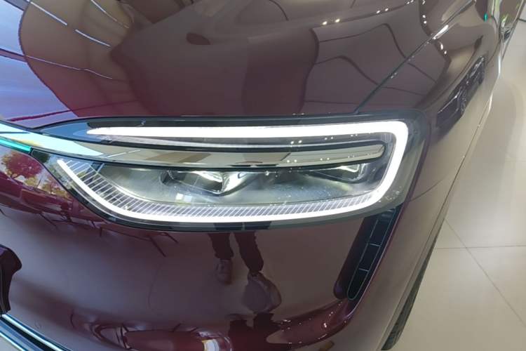 Used Hima AITO M7 2026 Model Range-Extending Ultra All-Wheel Drive 5-Seater Version Left Front Headlight