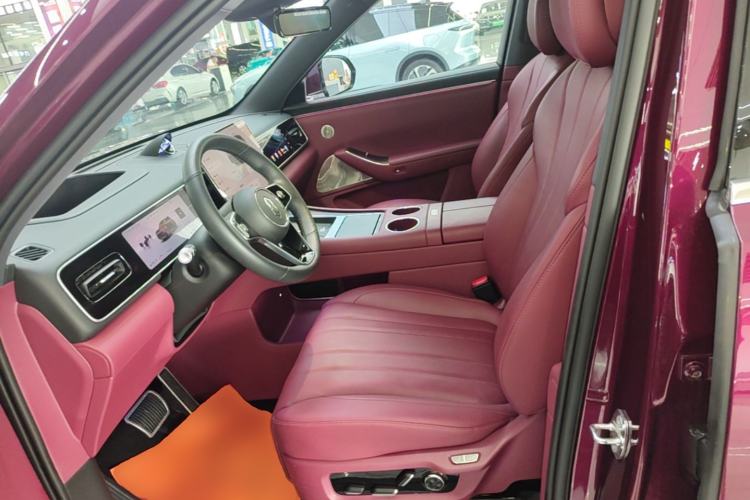 Used Hima AITO M7 2026 Model Range-Extending Ultra All-Wheel Drive 6-Seater Version Left Front Seat