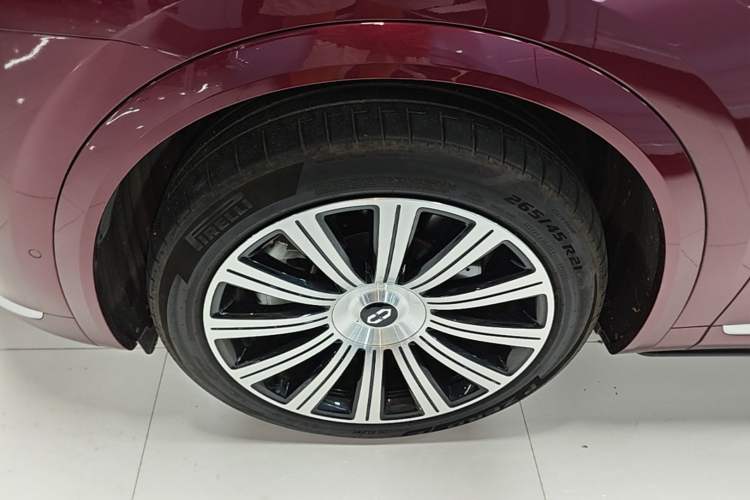 Used Hima AITO M7 2026 Model Range-Extending Ultra All-Wheel Drive 6-Seater Version Left Front Wheel Hub