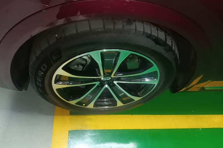 Used Hima AITO M7 2026 Model Pure Electric Max Long Range 5-Seater Version Left Front Wheel Hub