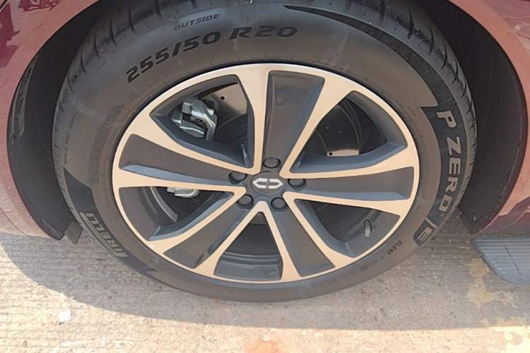 Used Hima AITO M7 2026 Model Range-Extending Ultra All-Wheel Drive 5-Seater Version Left Front Wheel Hub