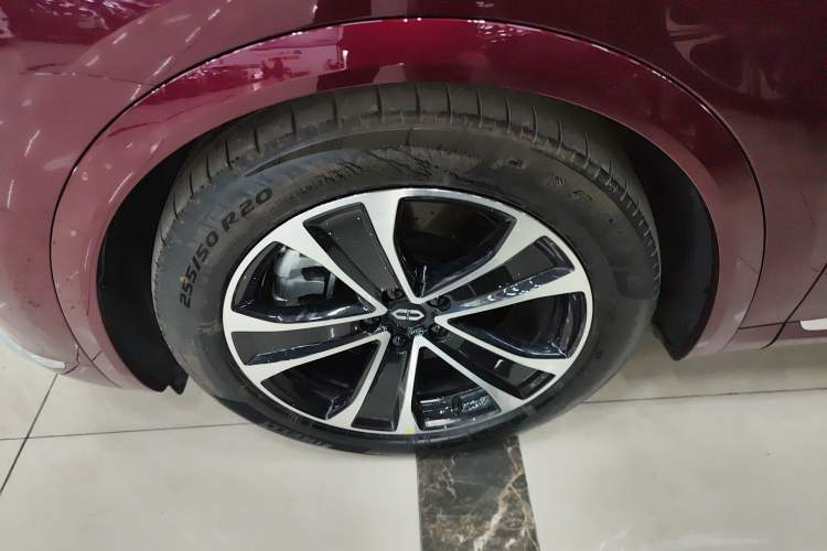 Used Hima AITO M7 2026 Model Range-Extending Max All-Wheel Drive 5-Seater Version Left Front Wheel Hub