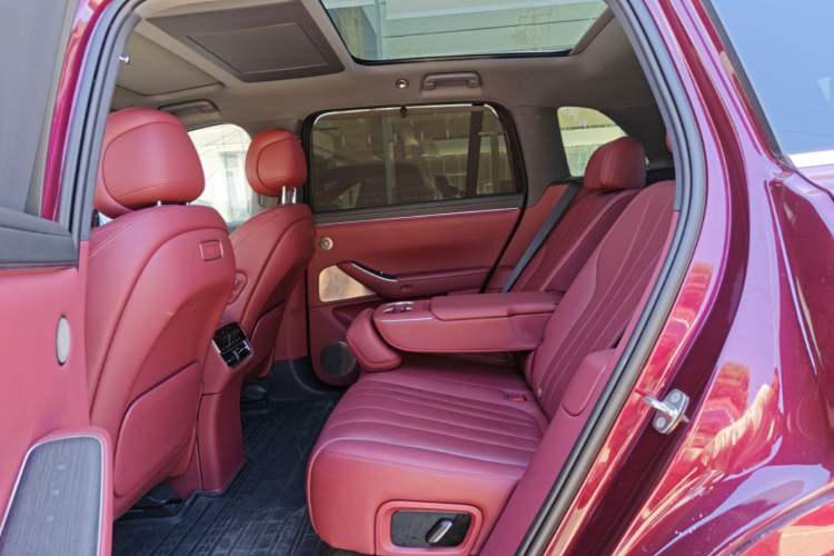 Used Hima AITO M7 2026 Model Pure Electric Max All-Wheel Drive 5-Seater Version Left Rear Seat