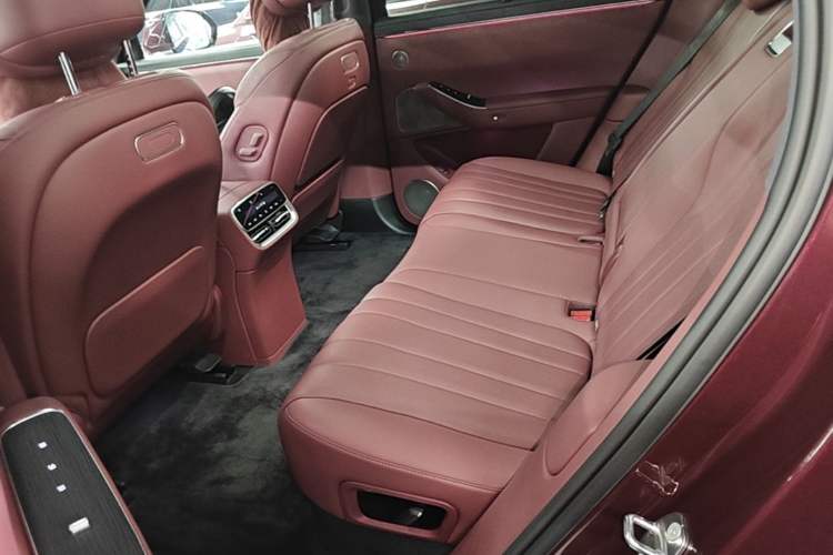 Used Hima AITO M7 2026 Model Range-Extending Ultra All-Wheel Drive 5-Seater Version Left Rear Seat