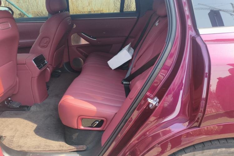 Used Hima AITO M7 2026 Model Range-Extending Max All-Wheel Drive 5-Seater Version Left Rear Seat