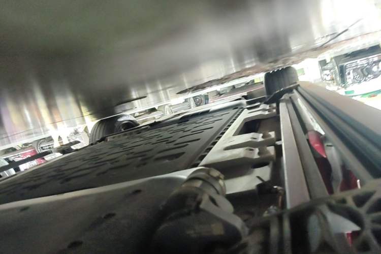 Used Hima AITO M7 2026 Model Range-Extending Ultra All-Wheel Drive 5-Seater Version Left Side Sill