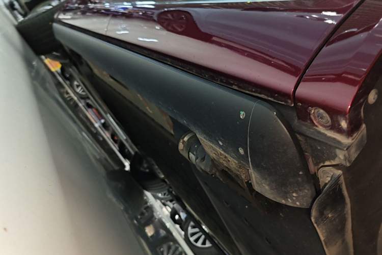 Used Hima AITO M7 2026 Model Range-Extending Ultra All-Wheel Drive 6-Seater Version Left Side Sill