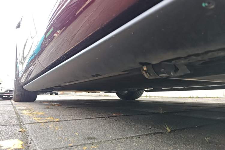 Used Hima AITO M7 2026 Model Range-Extending Ultra All-Wheel Drive 5-Seater Version Left Side Sill