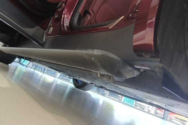 Used Hima AITO M7 2026 Model Range-Extending Ultra All-Wheel Drive 5-Seater Version Left Side Sill