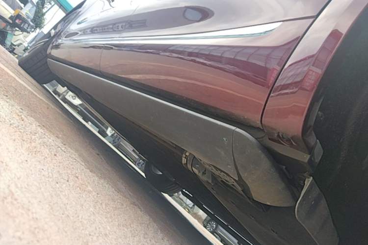 Used Hima AITO M7 2026 Model Range-Extending Ultra All-Wheel Drive 5-Seater Version Left Side Sill