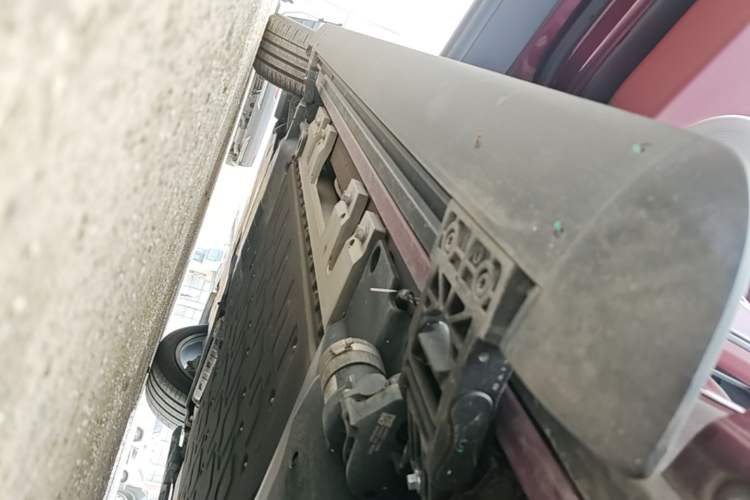 Used Hima AITO M7 2026 Model Range-Extending Ultra All-Wheel Drive 5-Seater Version Left Side Sill