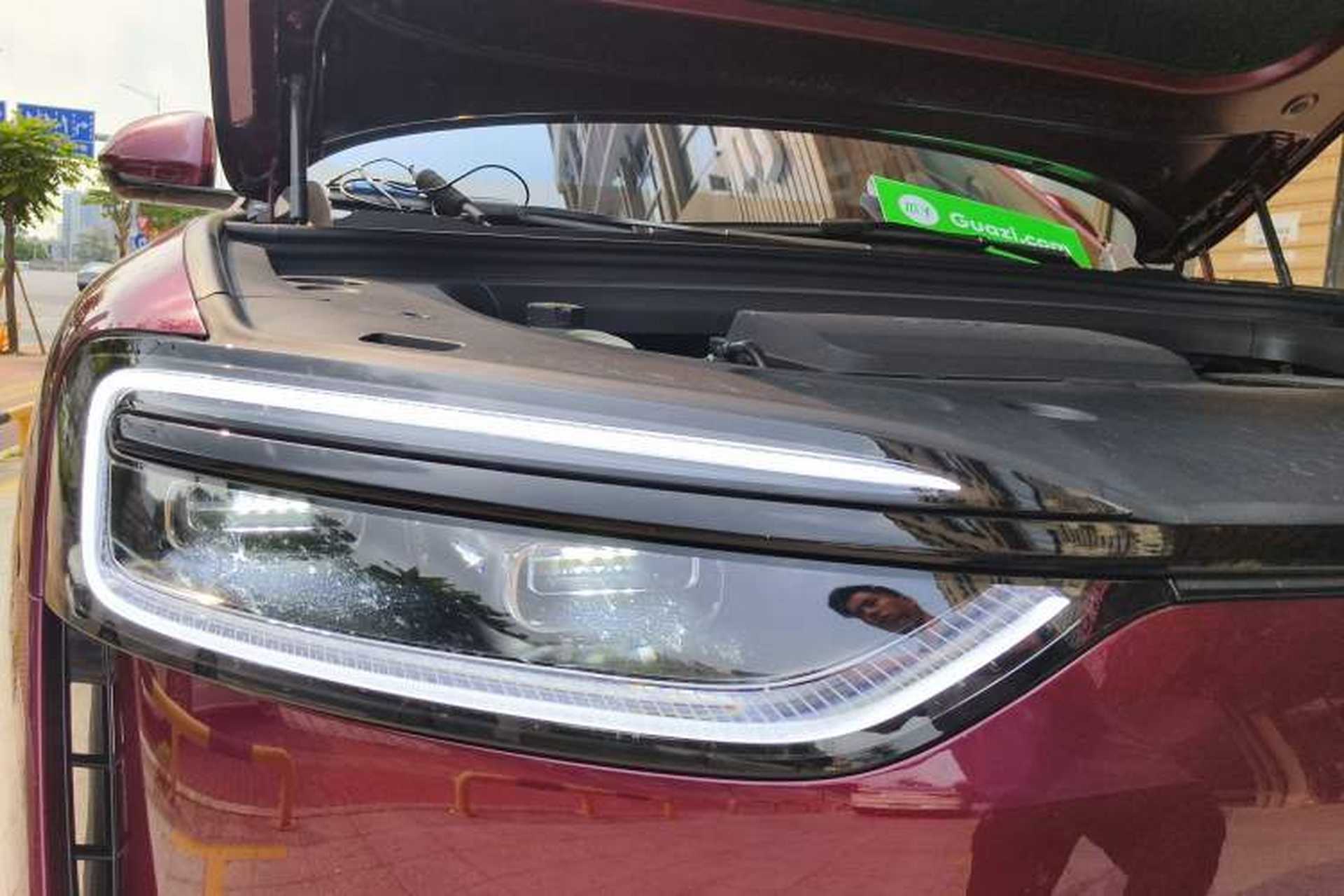 Used Hima AITO M7 2026 Model Range-Extending Ultra All-Wheel Drive 5-Seater Version Right Front Headlight