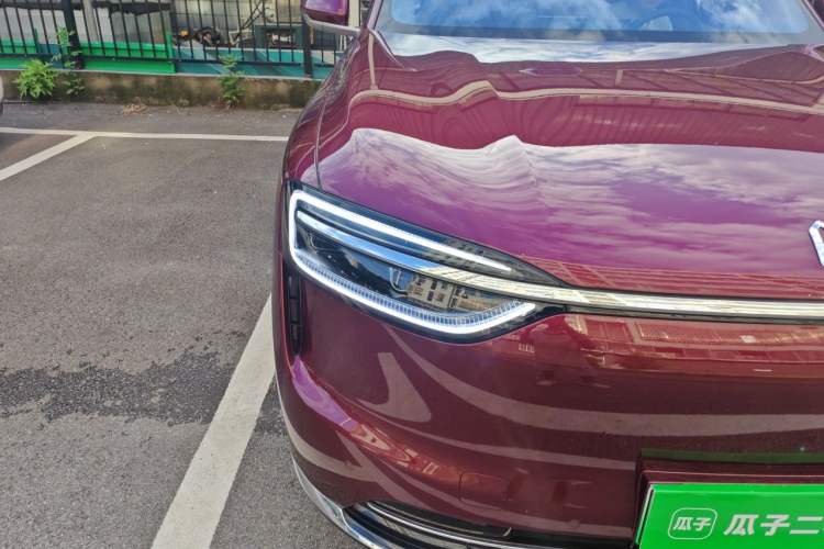 Used Hima AITO M7 2026 Model Range-Extending Ultra All-Wheel Drive 5-Seater Version Right Front Headlight