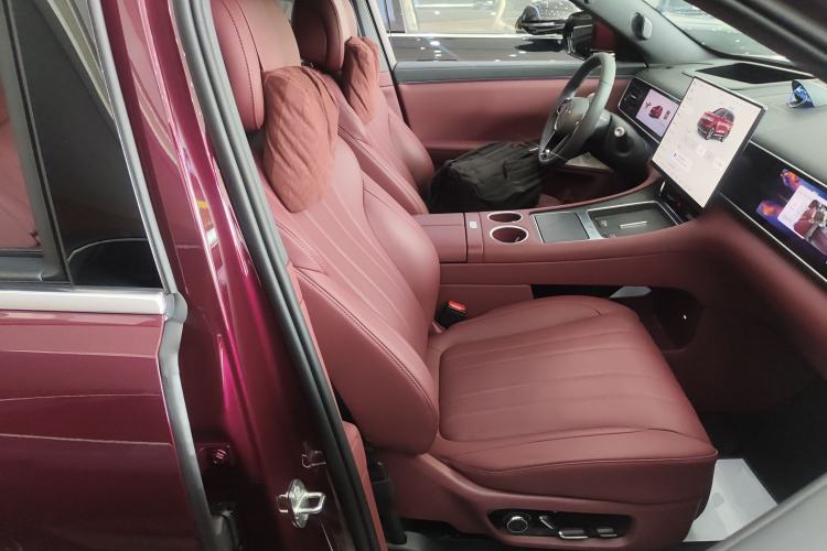 Used Hima AITO M7 2026 Model Range-Extending Ultra All-Wheel Drive 5-Seater Version Right Front Seat