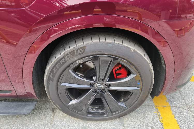 Used Hima AITO M7 2026 Model Range-Extending Ultra All-Wheel Drive 5-Seater Version Right Front Wheel Hub